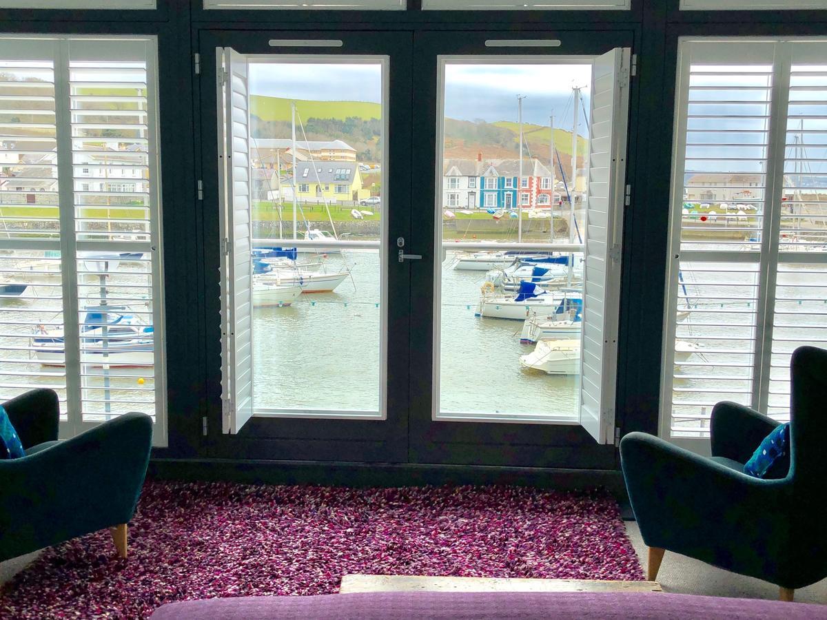 Harbourmaster Hotel Aberaeron Zewnętrze zdjęcie