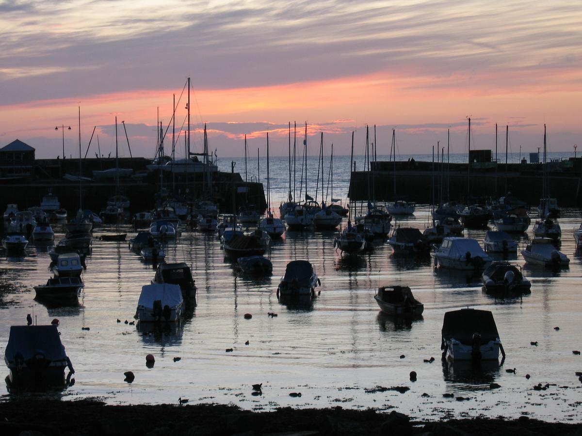 Harbourmaster Hotel Aberaeron Zewnętrze zdjęcie